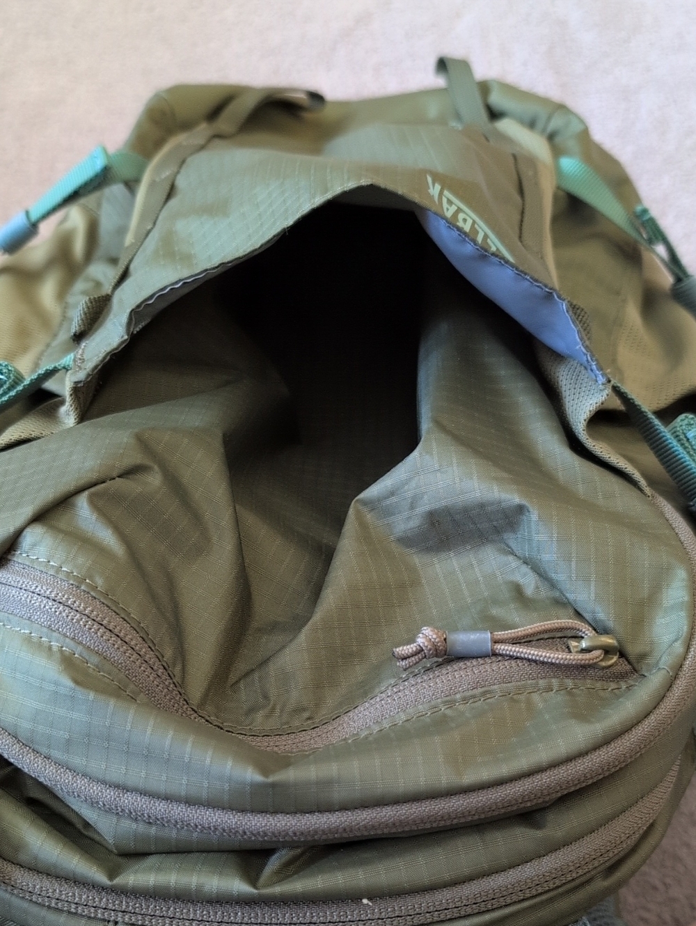 CamelBak Olive Green Helena 20 Backpack - Picture 7 of 10